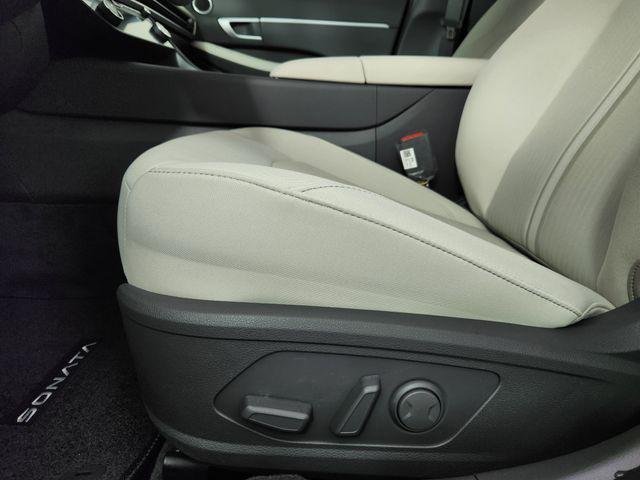 New 2026 Blue Hyundai SEL image 16