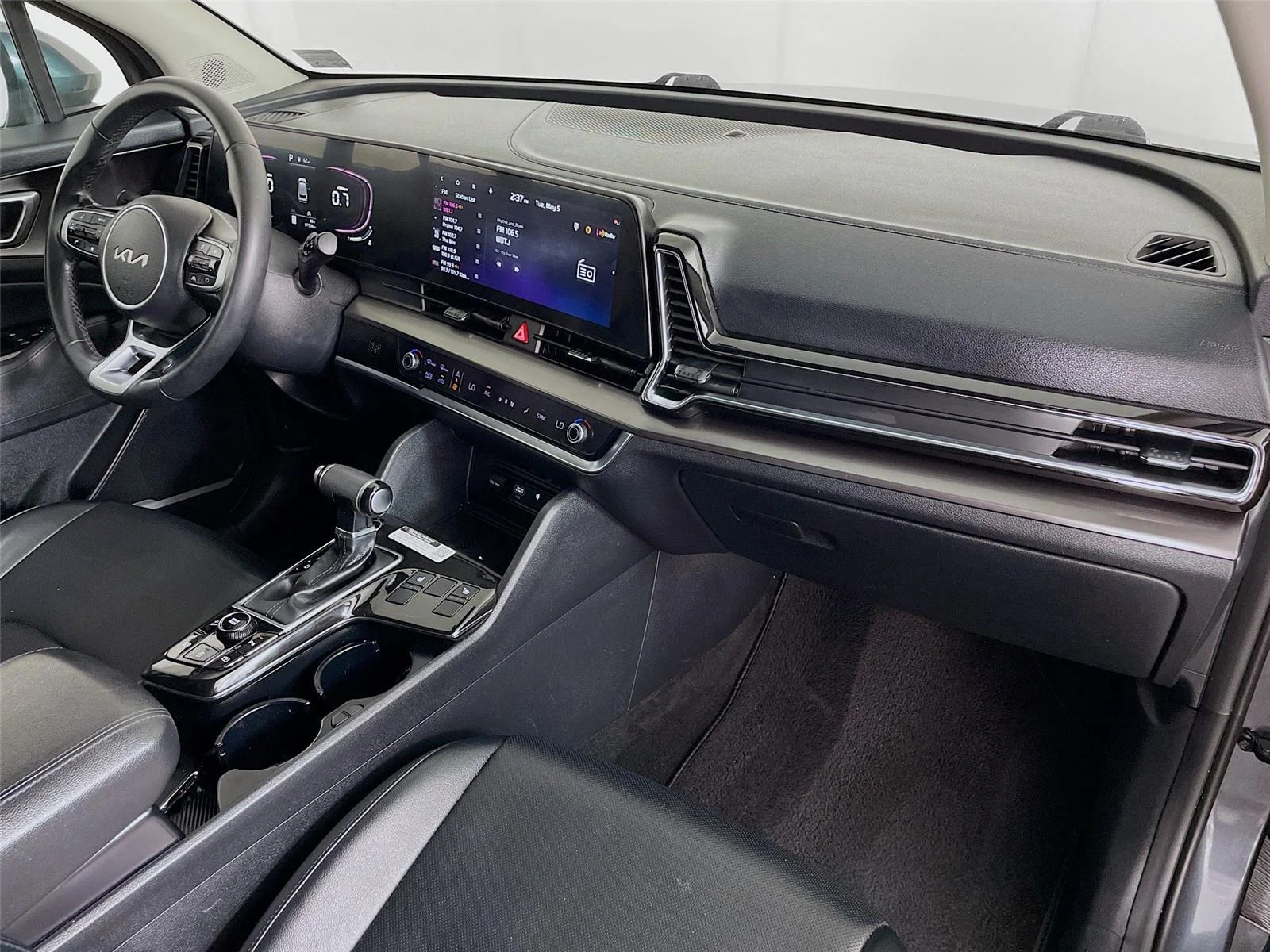 Used 2023 Gravity Gray Kia EX image 32