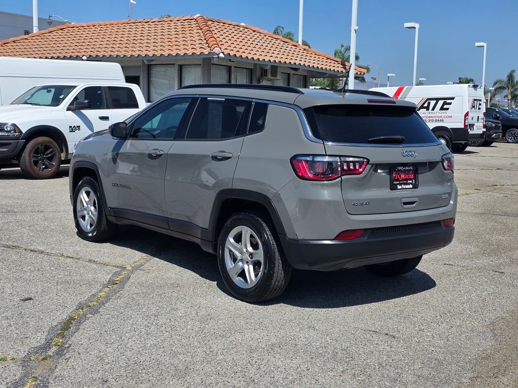 Certified Used 2024 Gray Jeep Latitude image 6