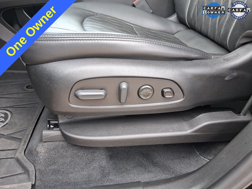 Used 2023 Black Buick Avenir image 18