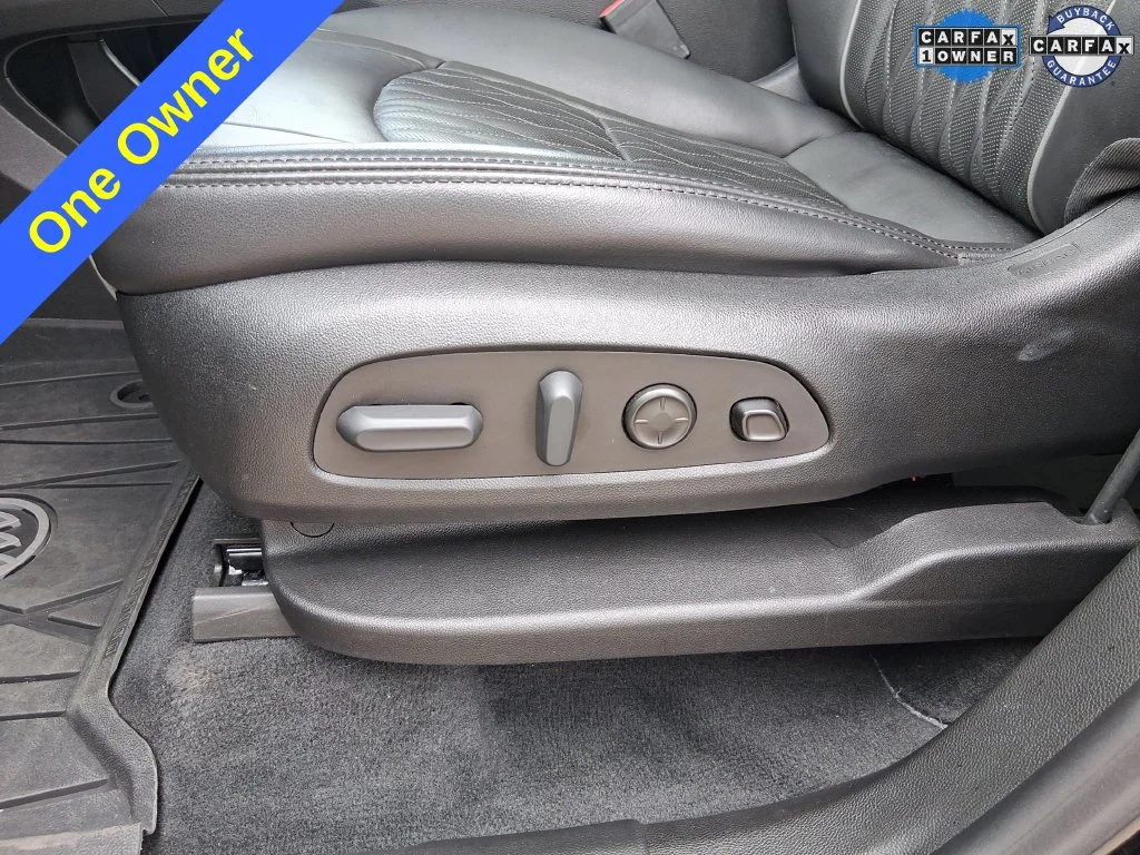 Used 2023 Black Buick Avenir image 18