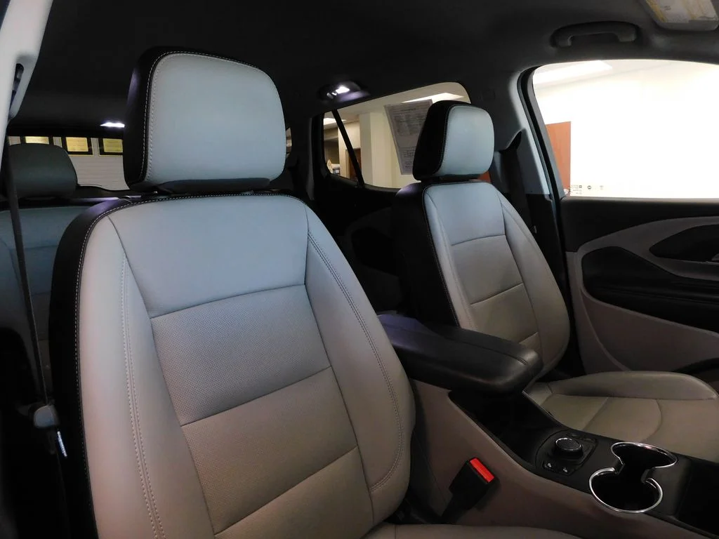 Used 2023 Sterling GMC SLT image 51