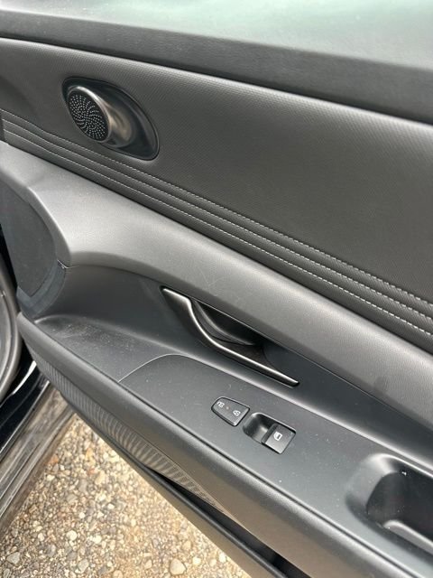 Certified Used 2025 Abyss Black Hyundai SEL Sport image 22