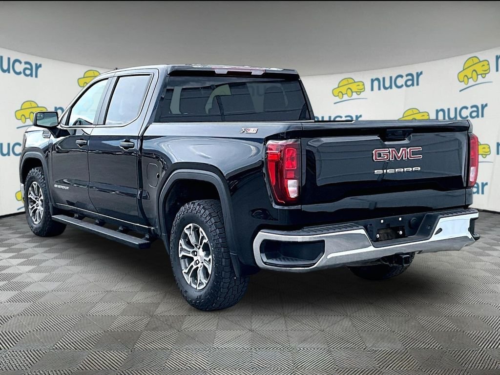 Used 2024 Onyx Black GMC Pro image 4