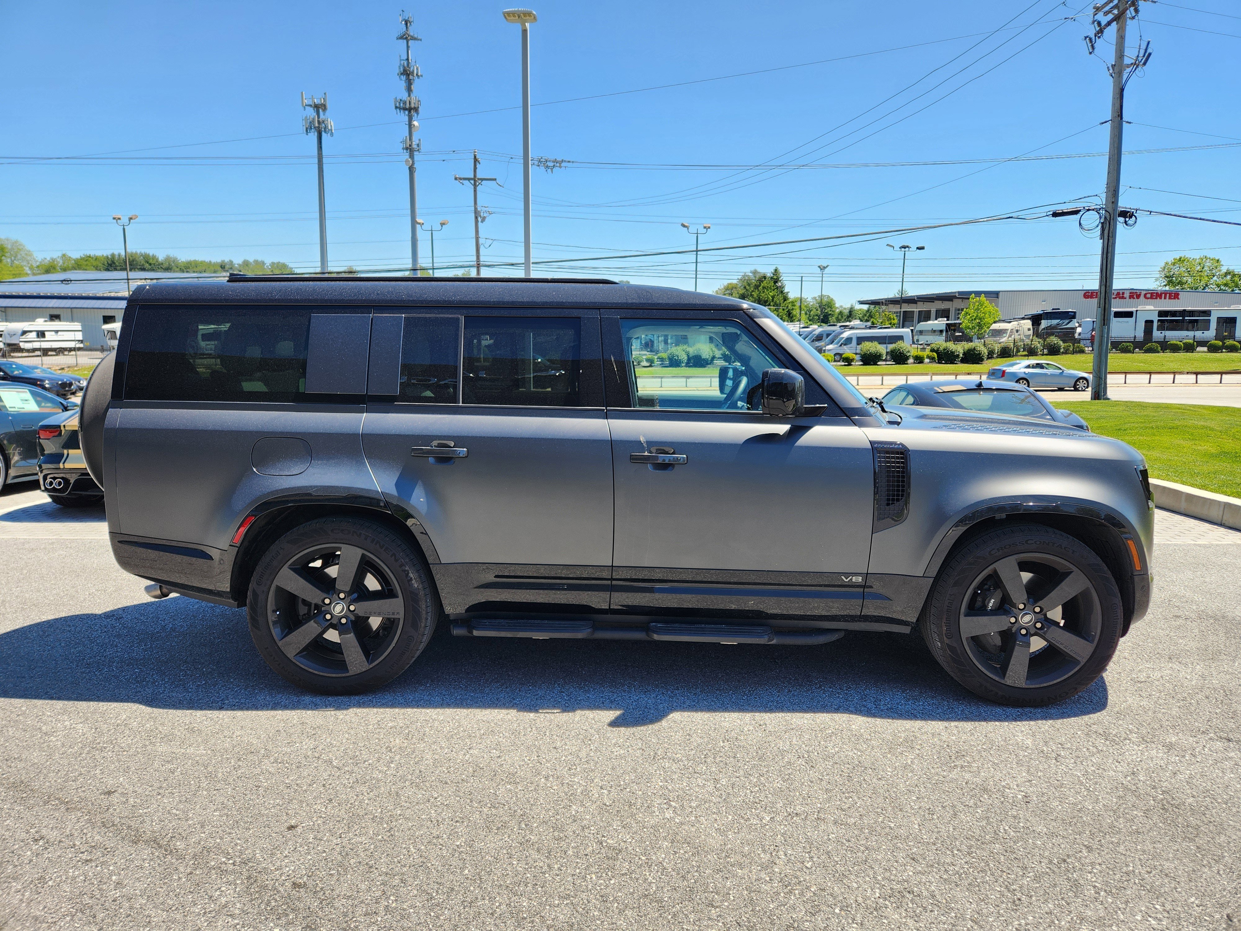 Certified Used 2025 Carpathian Gray Premium Metallic Land Rover V8 image 6