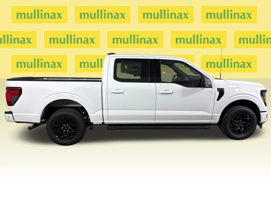 New 2026 White Ford XLT image 3