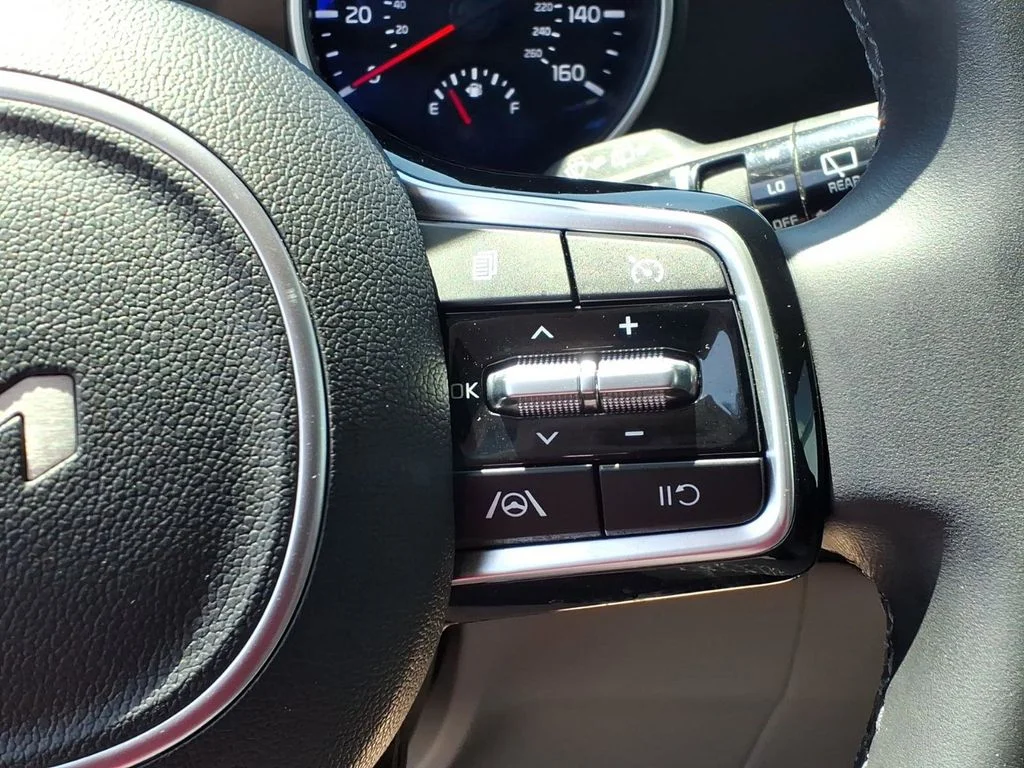 Used 2023 Blue Kia LX Seat Package image 25