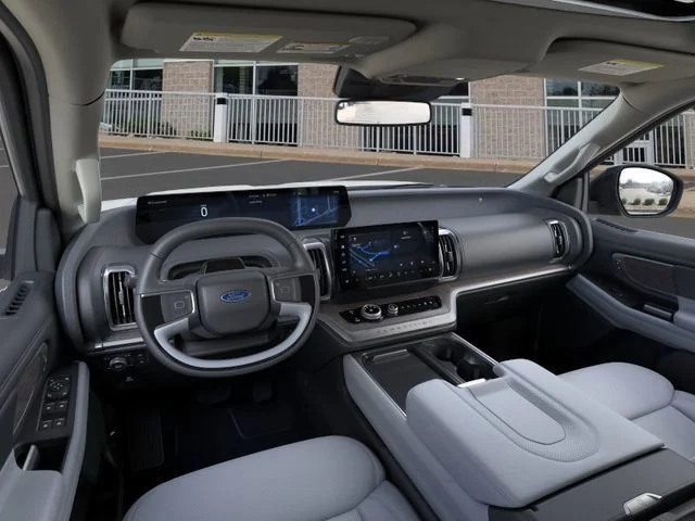 New 2025 White Ford Platinum image 9
