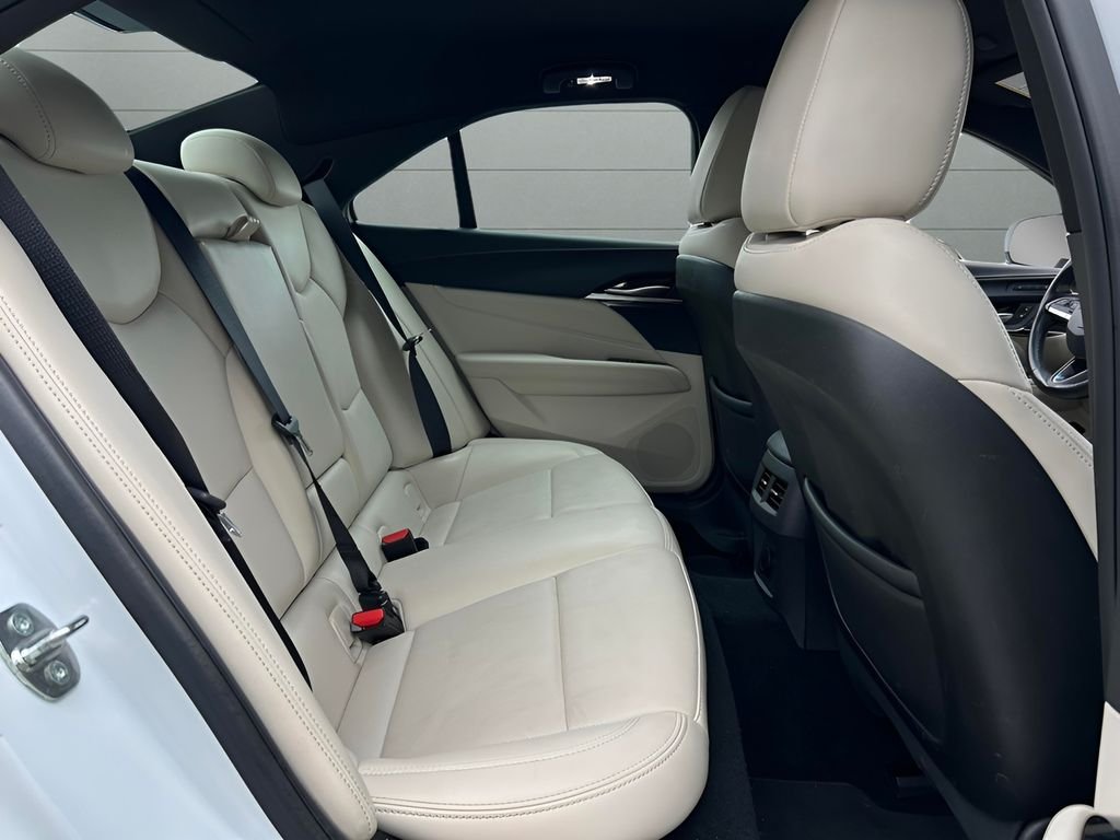 Used 2024 White Cadillac Premium Luxury image 31