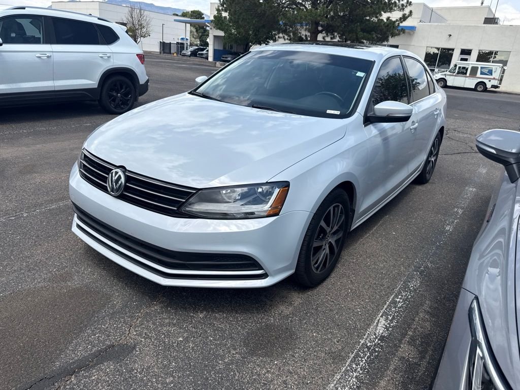 Used 2017  Volkswagen 1.4T SE image 3