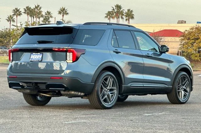 2026 Ford Explorer ST-Line - Photo 27