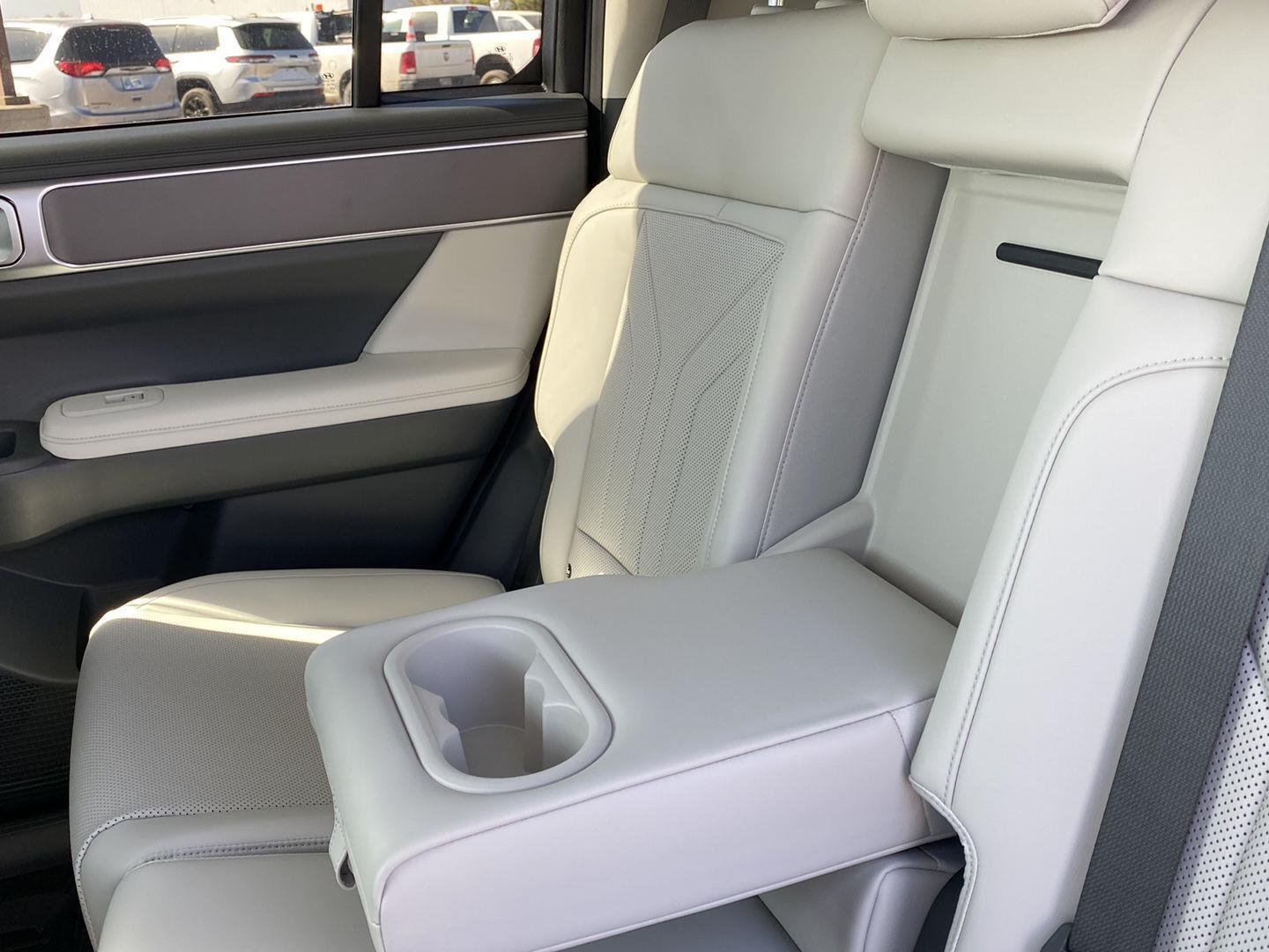 2026 Hyundai Santa Fe SEL - Photo 13