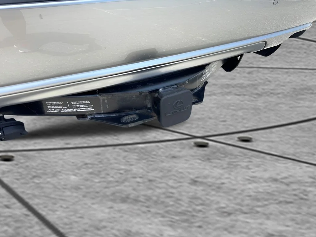 Used 2023 Silver Lexus 460 image 34