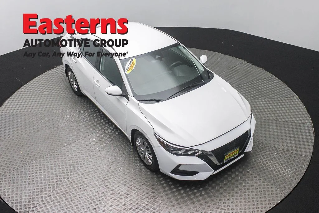 Used 2020 White Nissan S image 3