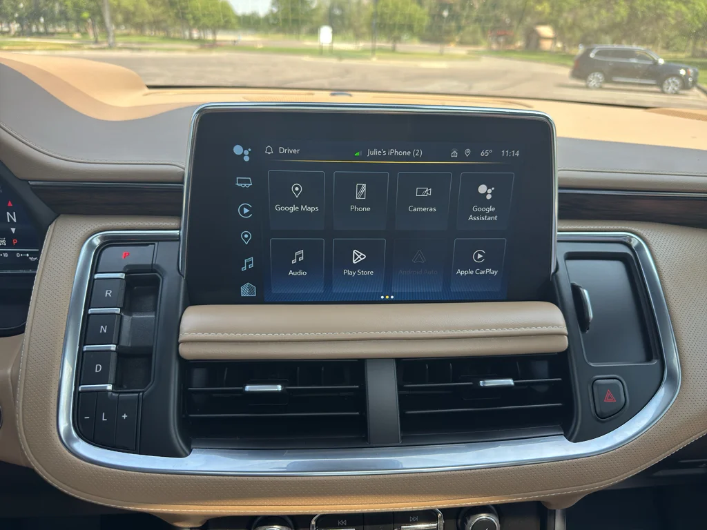 Used 2023 Iridescent Pearl Tricoat Chevrolet Premier image 34