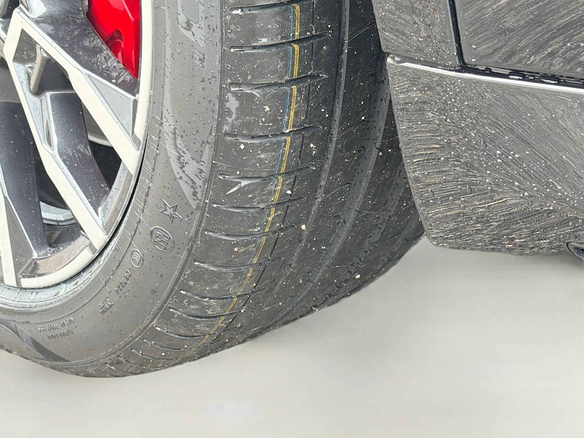 New 2026 Black Sapphire Metallic BMW xDrive50e image 42