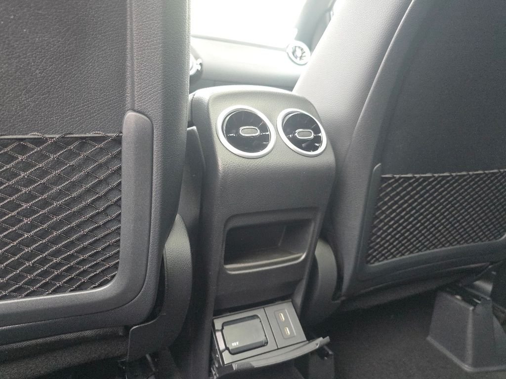 New 2026 Mountain Grey Metallic Mercedes-Benz GLA 250 image 25