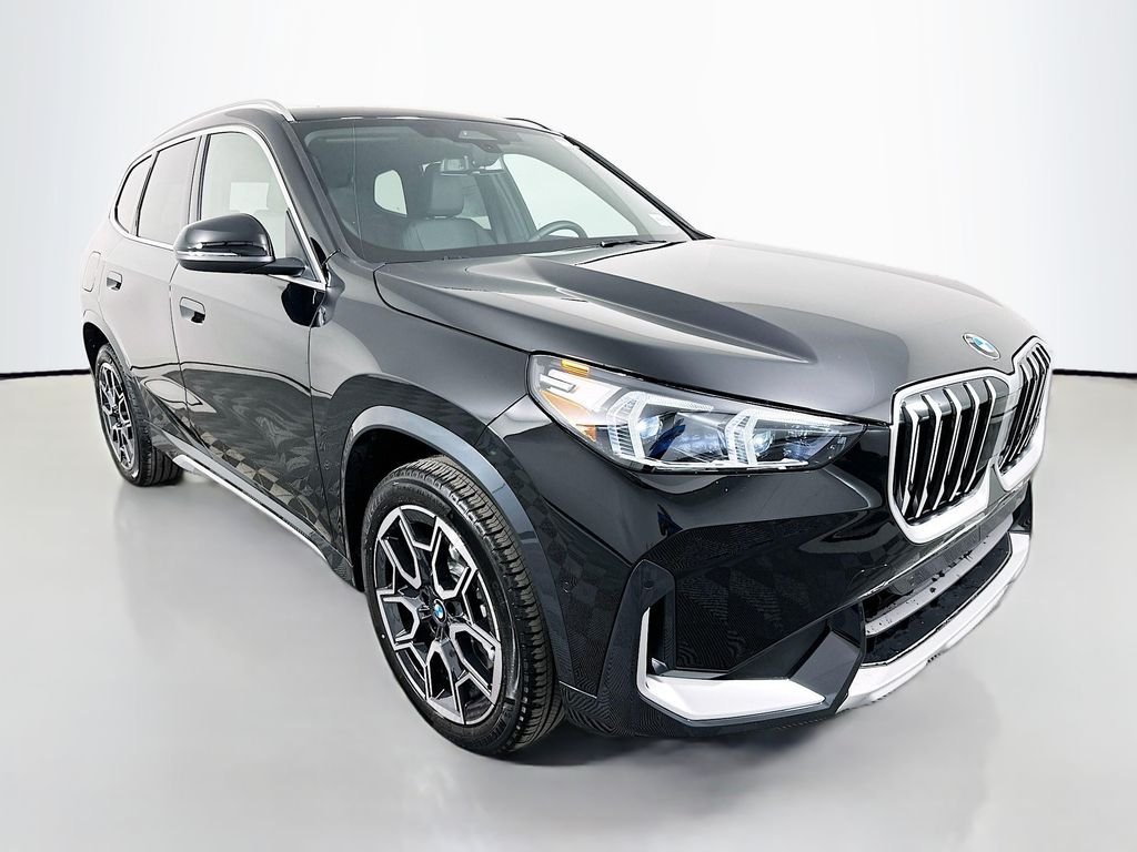 New 2026 Jet Black BMW xDrive28i image 3