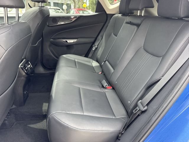 2025 Lexus NX 250 - Photo 23