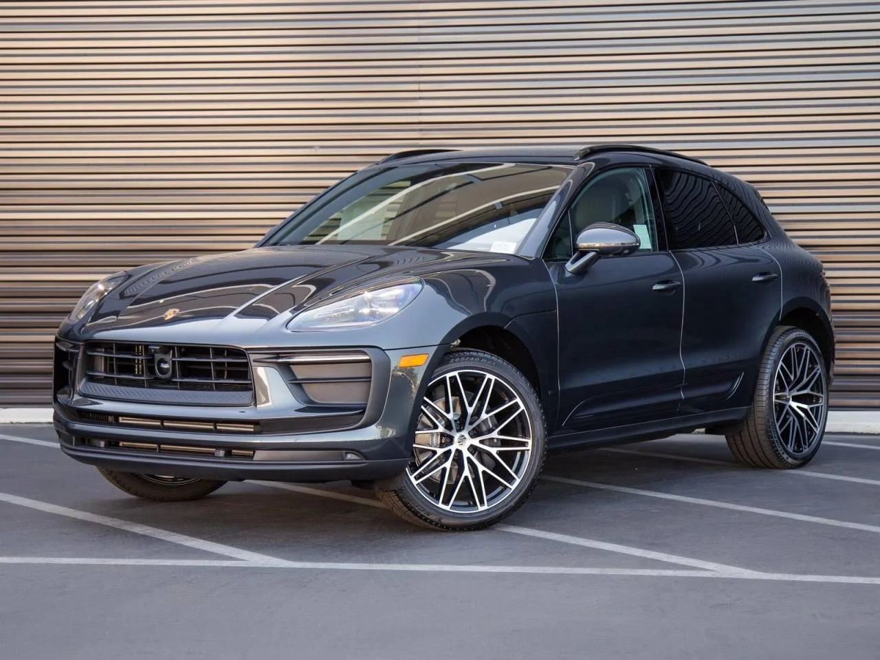 New 2026 Porsche Macan AWD 4D Sport Utility