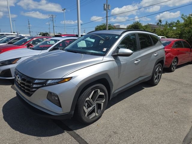 Used 2024 Silver Hyundai SEL image 2