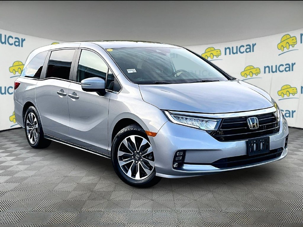 Lunar Silver Metallic 2024 Honda Odyssey Minivan Front-Wheel Drive 