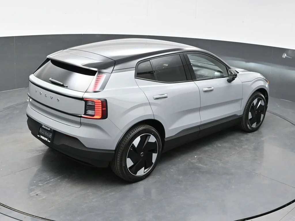New 2026 Vapour Grey Volvo Twin Motor Performance Plus image 32