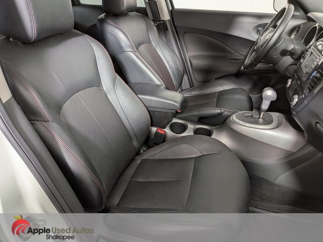 Used 2012 White Nissan SL image 39