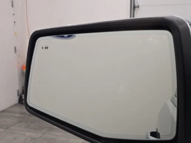 Used 2022 Quicksilver Metallic GMC SLT image 44