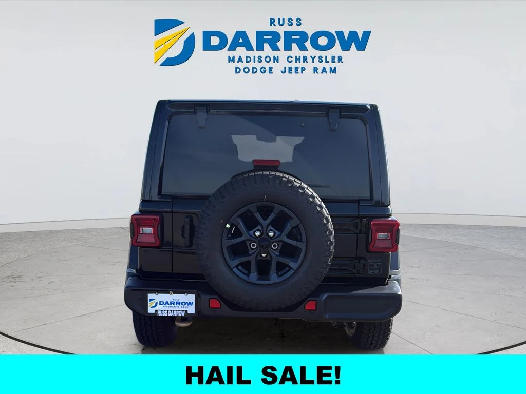 New 2026 Black Clear-Coat Exterior Paint Jeep  image 4