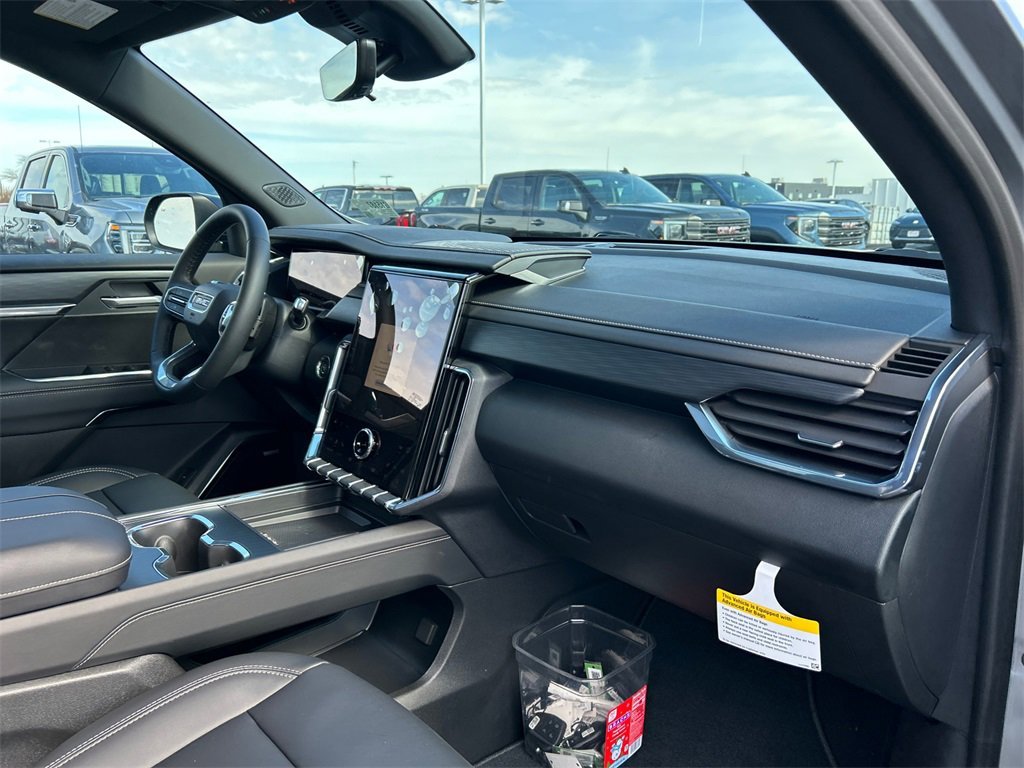 2026 GMC ACADIA - Image 38