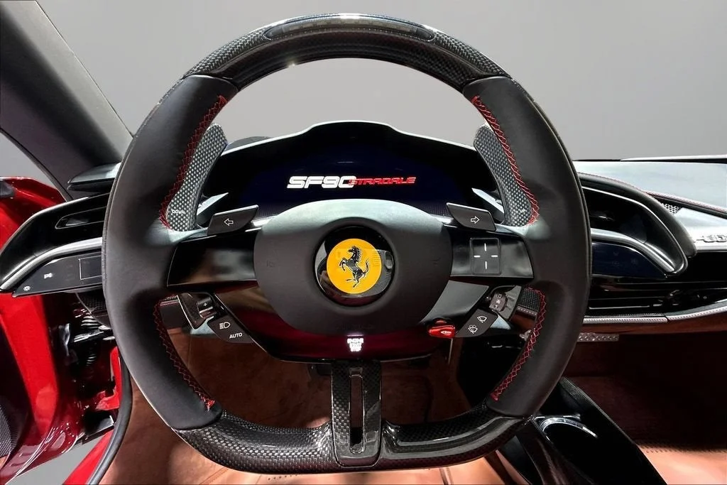 Used 2023 Rosso Mugello Ferrari  image 9