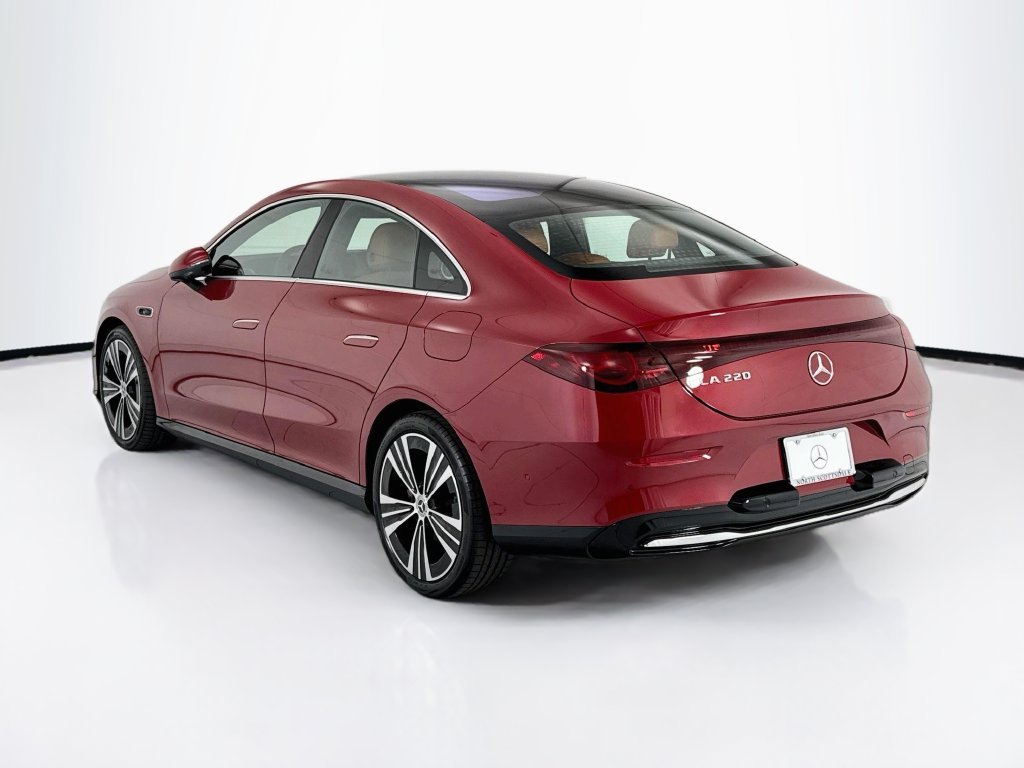 New 2027 MANUFAKTUR Patagonia Red Mercedes-Benz CLA 220 image 7