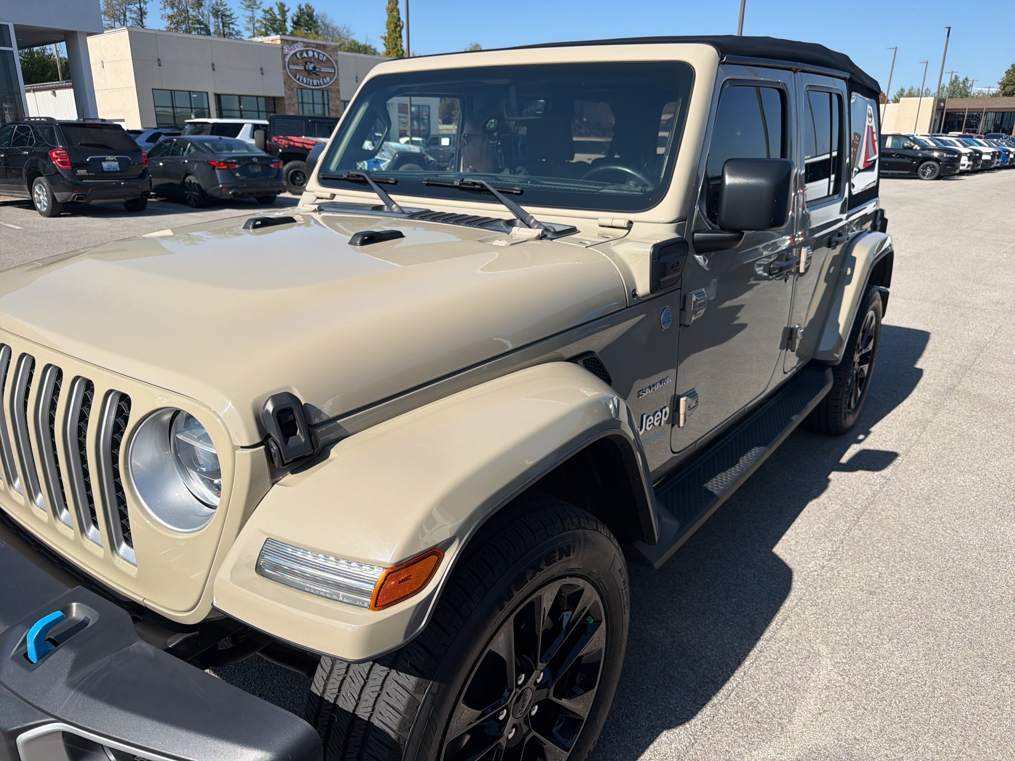Used 2022 Limited Edition Gobi Clearcoat Jeep Unlimited Sahara image 5