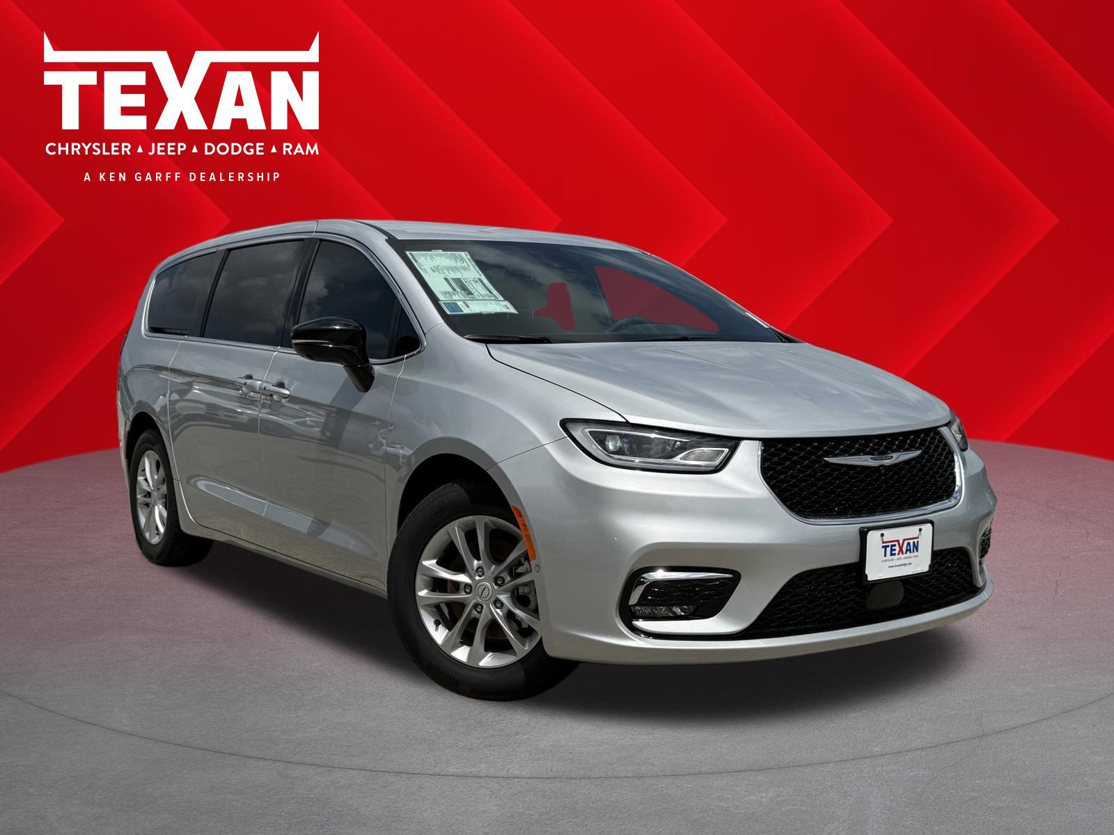 2026 Chrysler Pacifica Select's photo