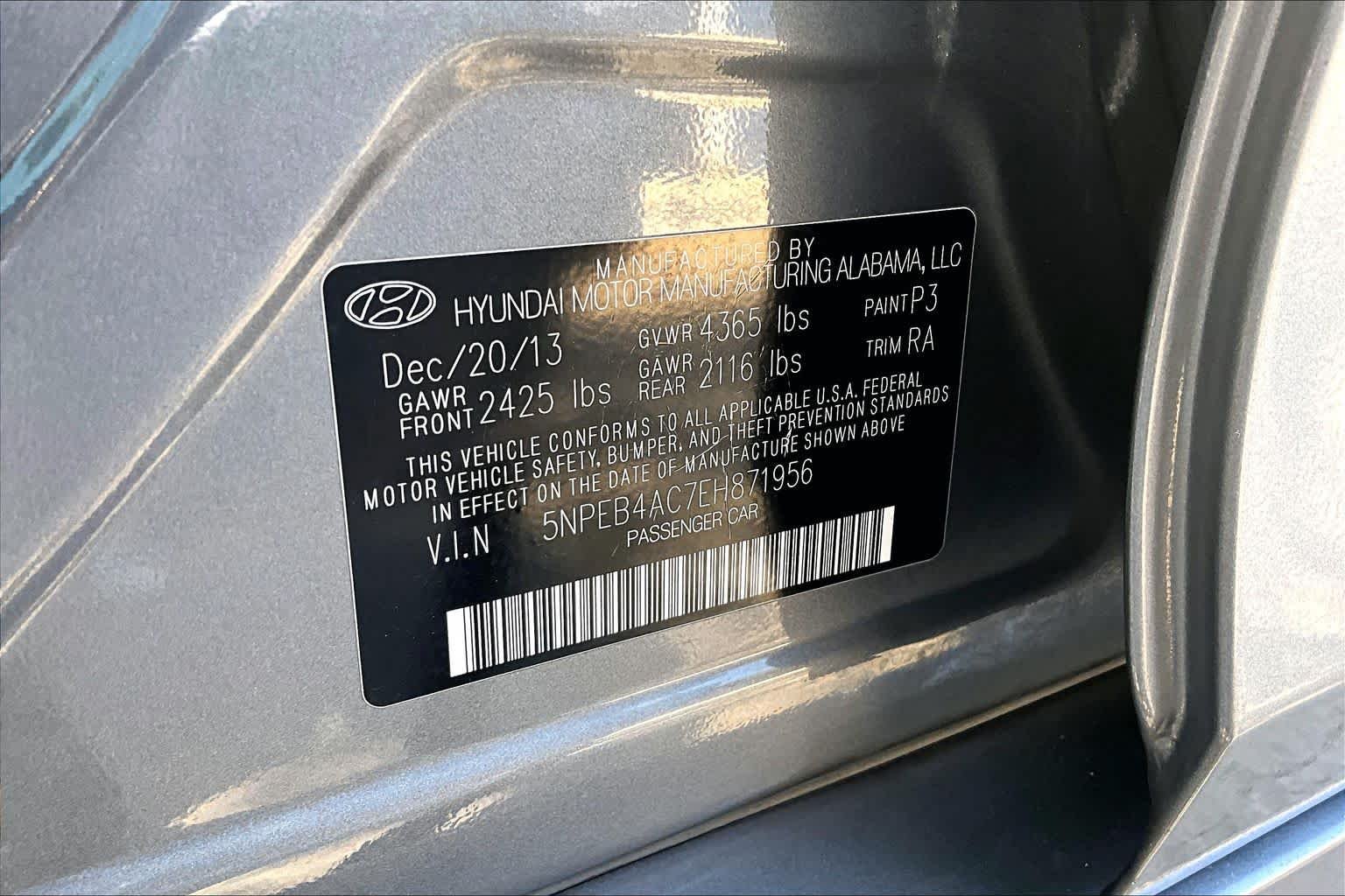 Used 2014 Harbor Gray Metallic Hyundai GLS image 34