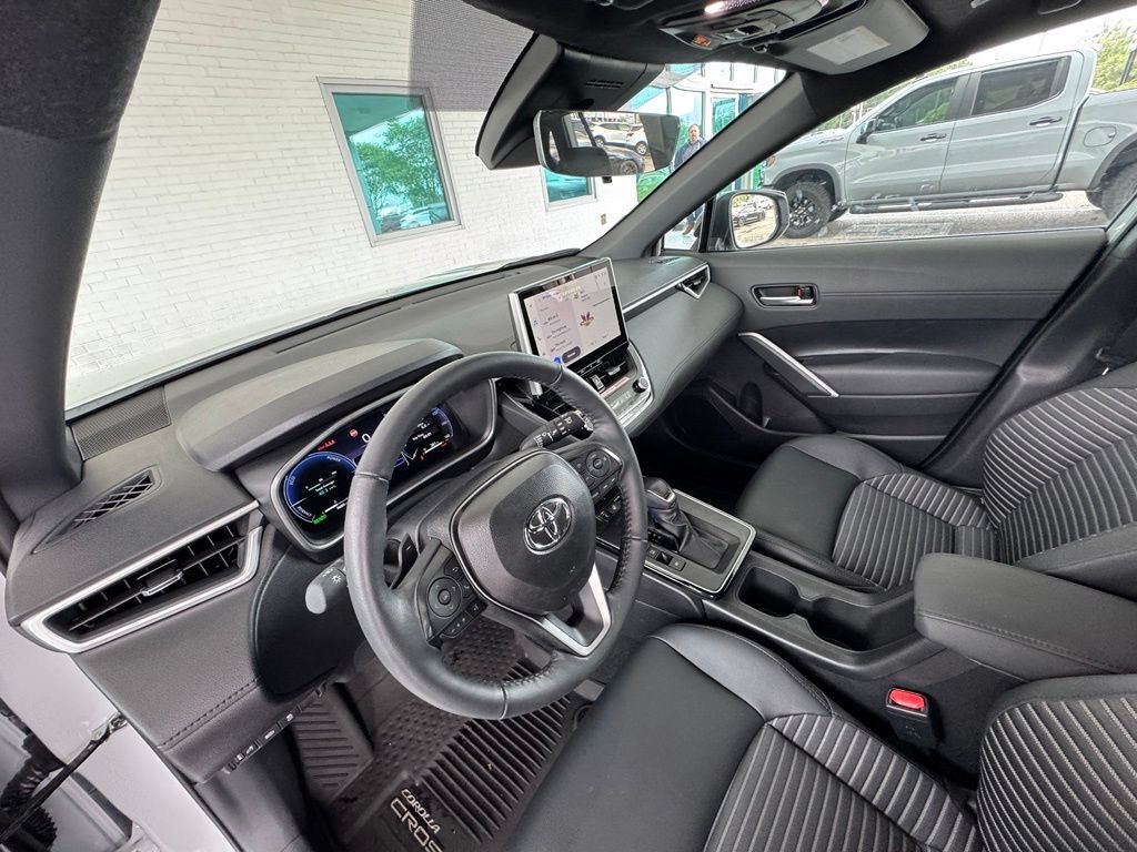 Used 2026  Toyota Hybrid XSE image 12