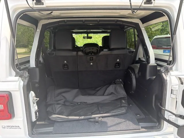 Used 2021 White Jeep Unlimited Sahara High Altitude image 12