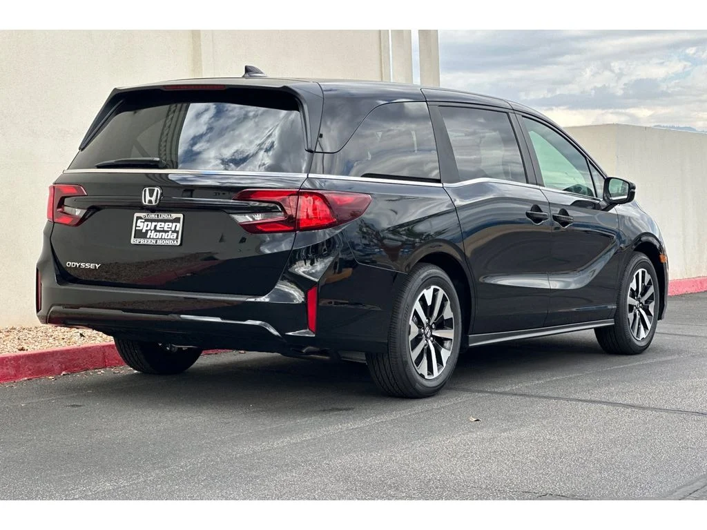 New 2026 Crystal Black Pearl Honda EX-L image 4