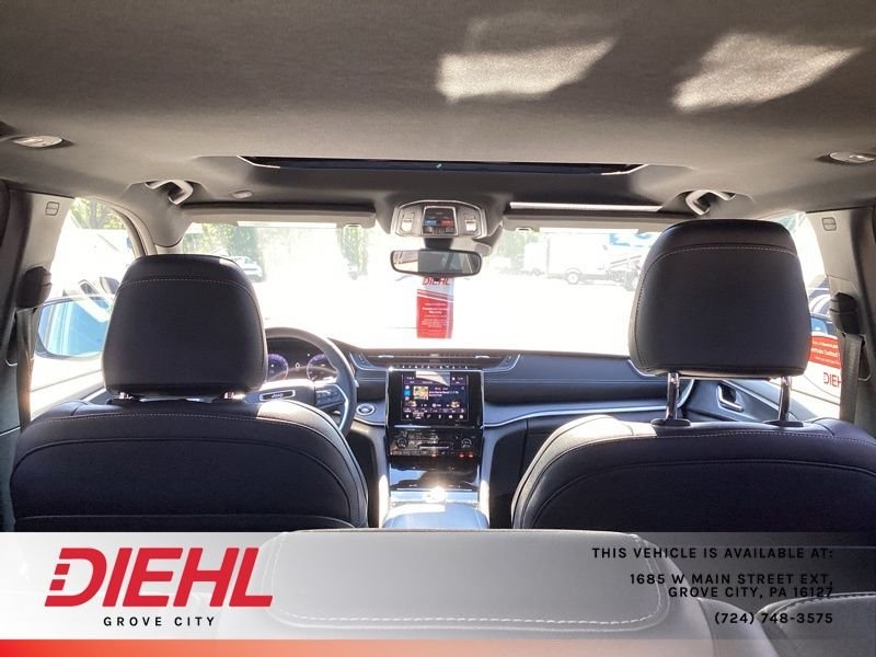 Used 2023 Silver Jeep Altitude X image 14