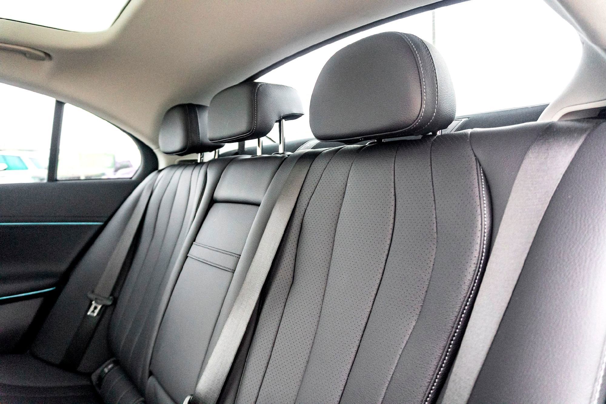 Certified Used 2025 Polar White Mercedes-Benz E 350 image 26