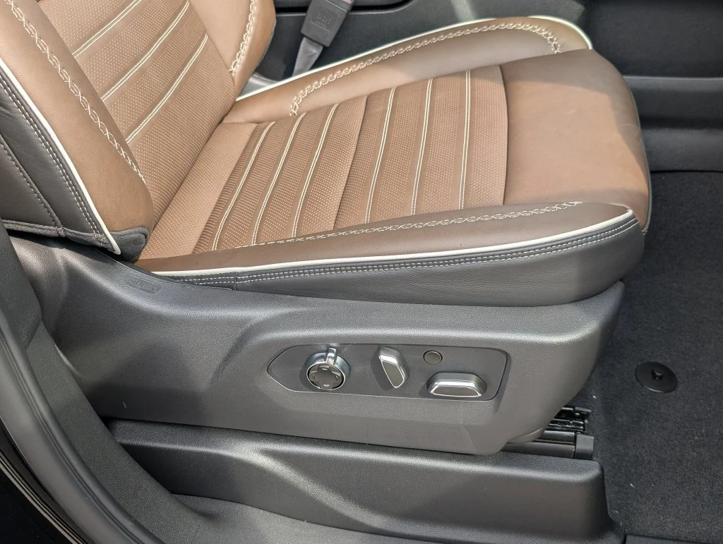 New 2026 Onyx Black GMC Denali Ultimate image 39