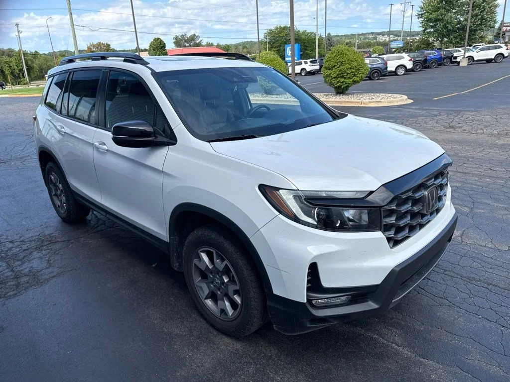 Used 2023 Platinum Honda TrailSport image 8