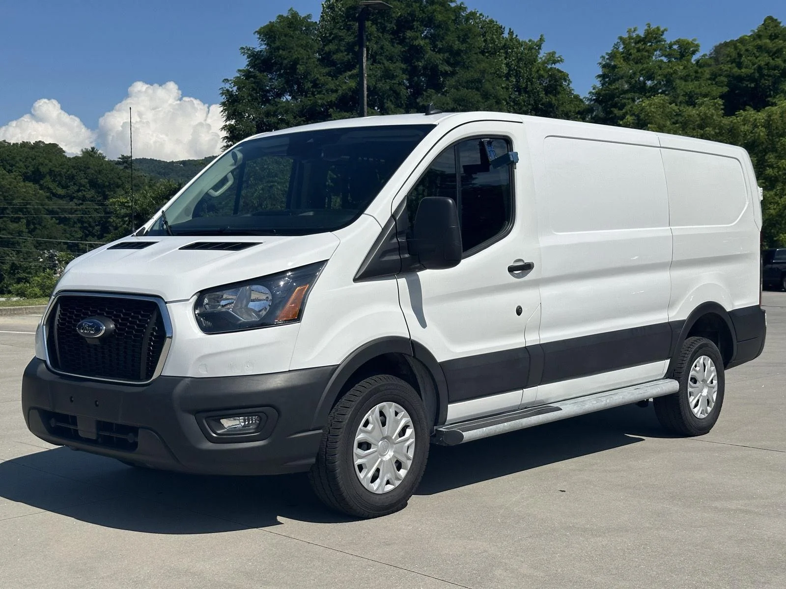 Used 2025 Oxford White Ford  image 3
