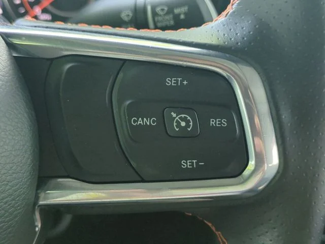 Used 2023 Black Jeep Mojave image 17