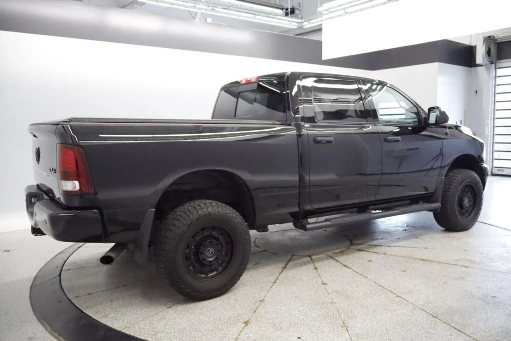Used 2014 Black Ram Big Horn image 14