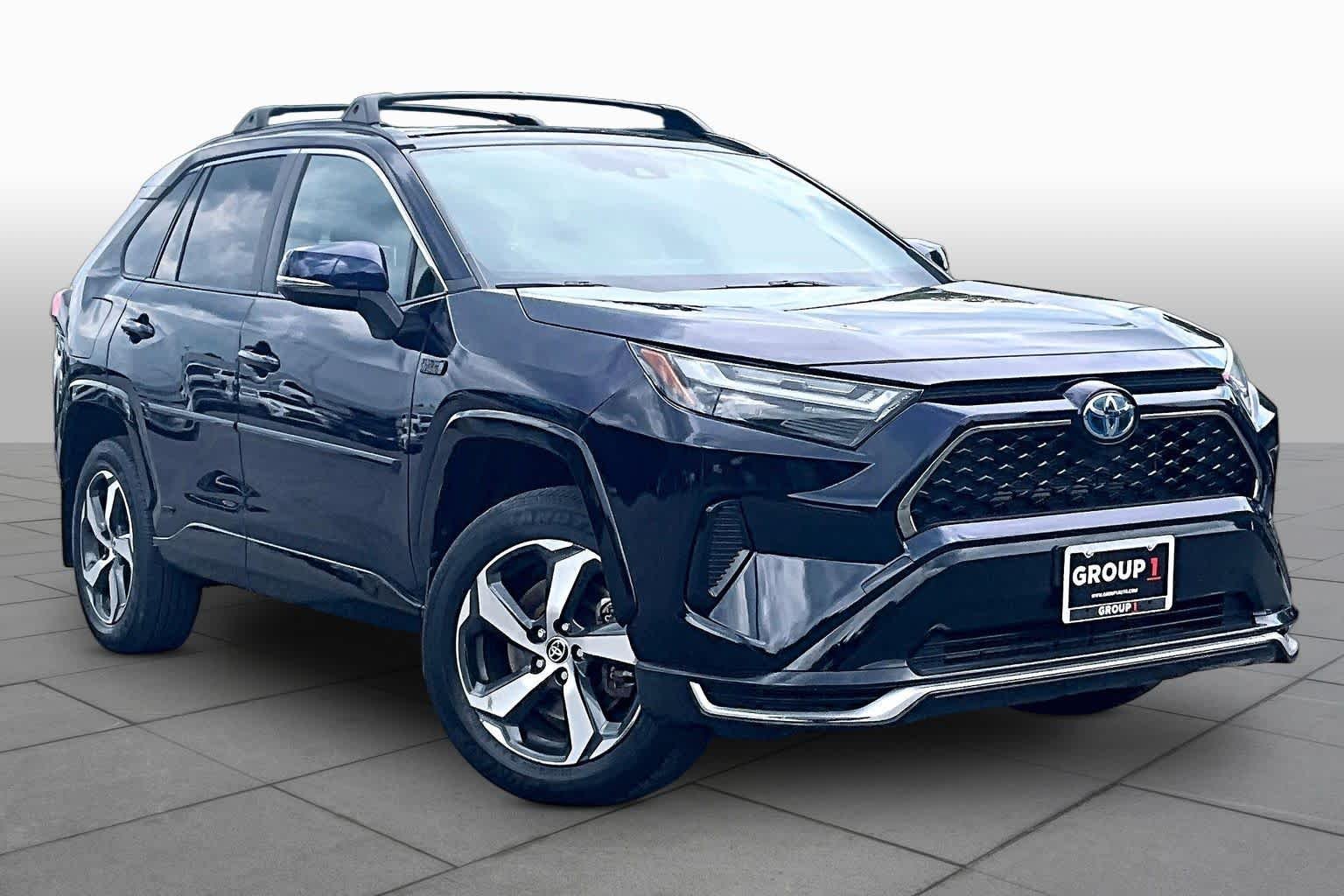 Used 2023 Blueprint Toyota SE image 3