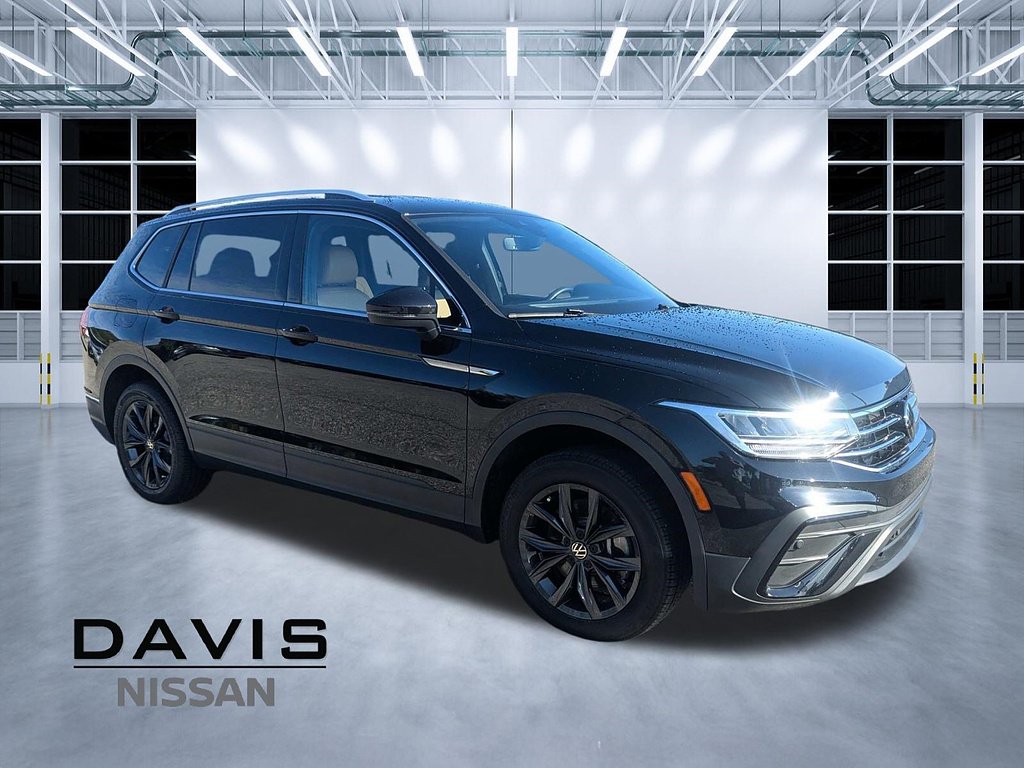 2024 Volkswagen Tiguan SE - Photo 1