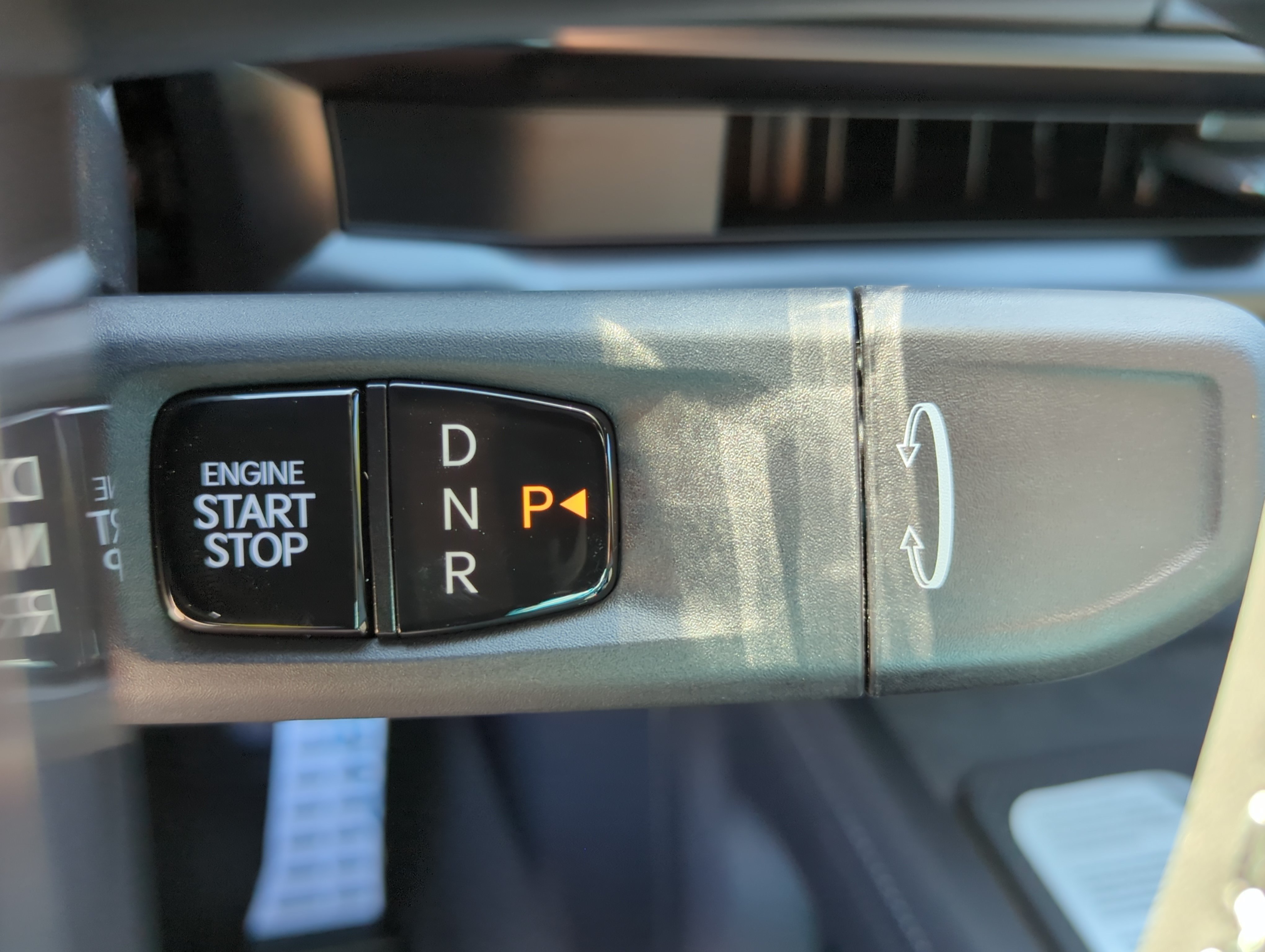 New 2027 Black Jade Green Kia X-Line SX image 28