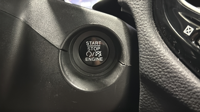Used 2018 White Clearcoat Jeep Limited image 21